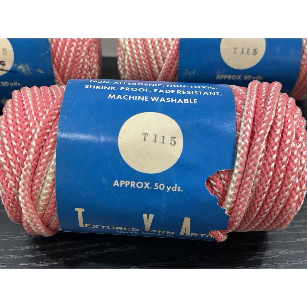Lot of 3 Vintage Macrame Elefant Cord Textured Herculon Olefin Fiber Pink White - Picture 5 of 5